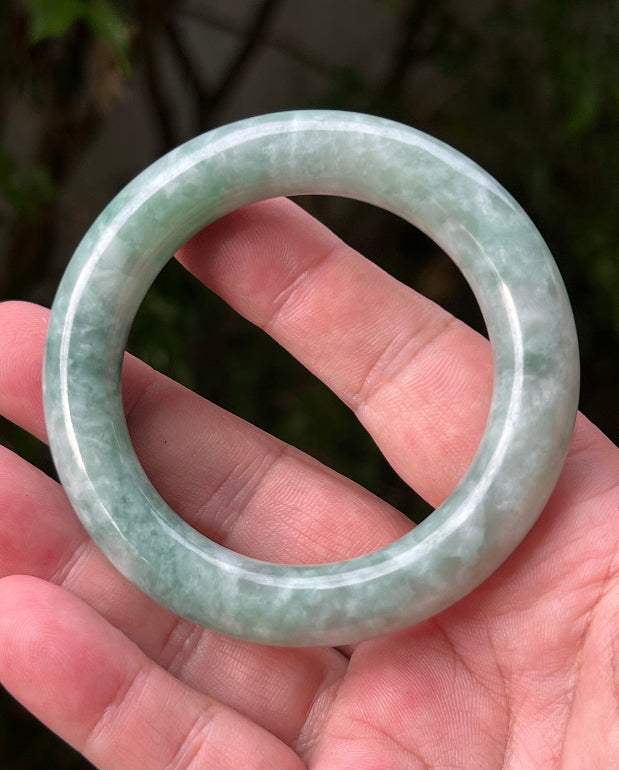 Translucent fine crystalline texture of Grade A natural Myanmar jadeite
