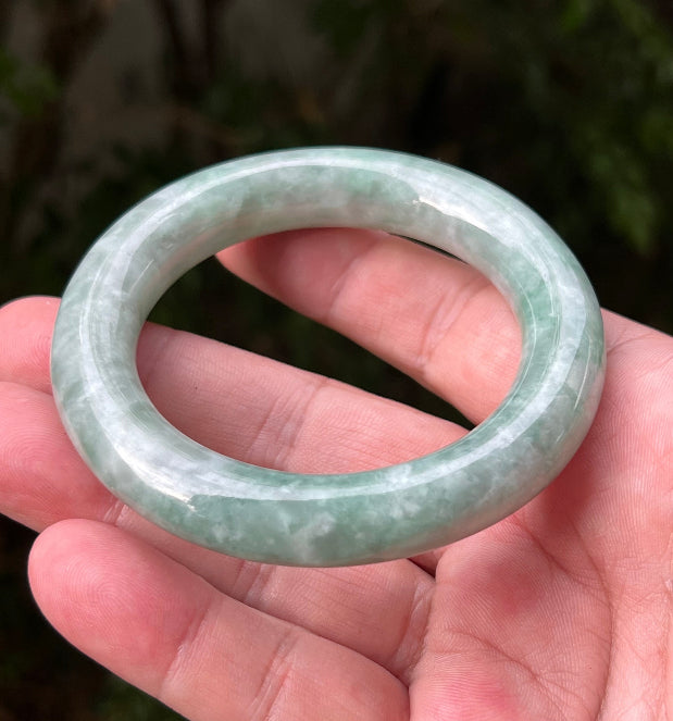 Flat inner profile of 62.1mm icy green Burmese jade bangle JB1302