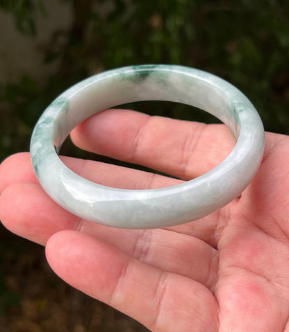 Regular round profile of 58.5mm icy green Burmese jade bangle JB1293