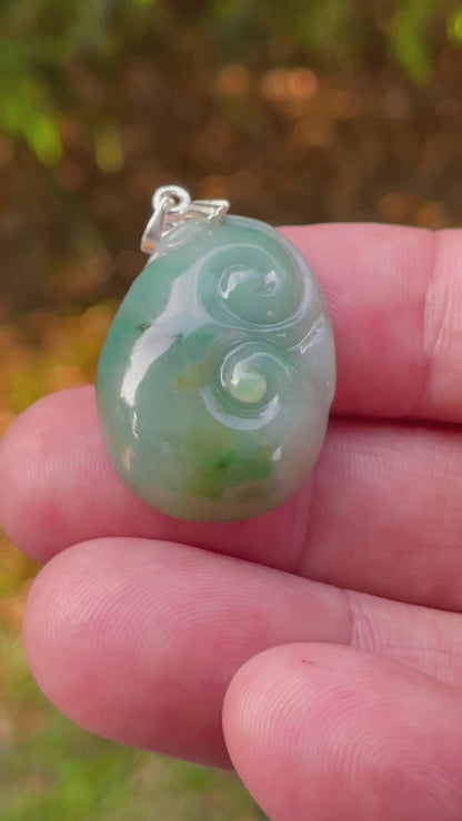 Natural Burmese Jadeite Jade Pendant – Imperial Green – Hand-Carved Ruyi Swirl Motif – JP087