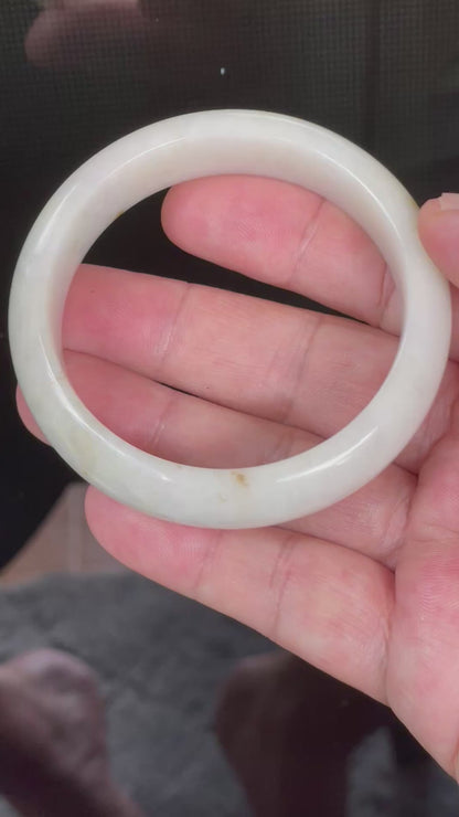 Natural Certified Burmese Jadeite Jade Bangle – Icy Milky White with Light Yellow & Honey Hues – 57.4mm – JB805