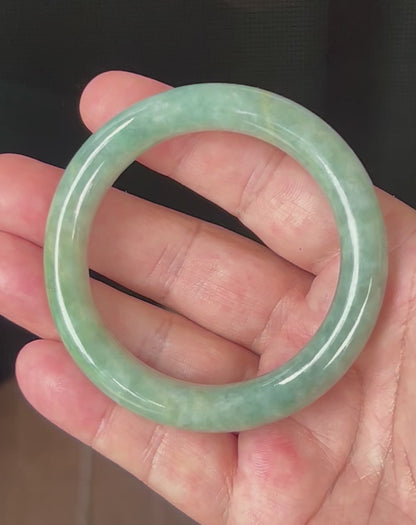Natural Certified Burmese Jadeite Jade Bangle – Icy Apple Green with Honey and Milky White Hues – Princess Cut – 55.2mm – JB514