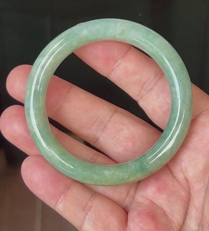 Natural Certified Burmese Jadeite Jade Bangle – Icy Apple Green with Milky White – Princess Cut – 55.4mm – JB524