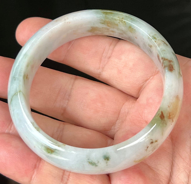 Translucent fine crystalline texture of Grade A natural Myanmar jadeite