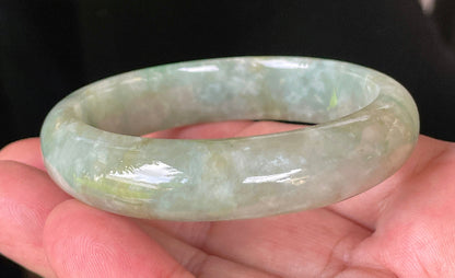 Flat inner and round outer edges (Peace profile) of 55.4mm icy apple and imperial green Burmese jade bangle JB230