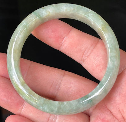 Flat inner and round outer edges (Peace profile) of 55.4mm icy apple and imperial green Burmese jade bangle JB230