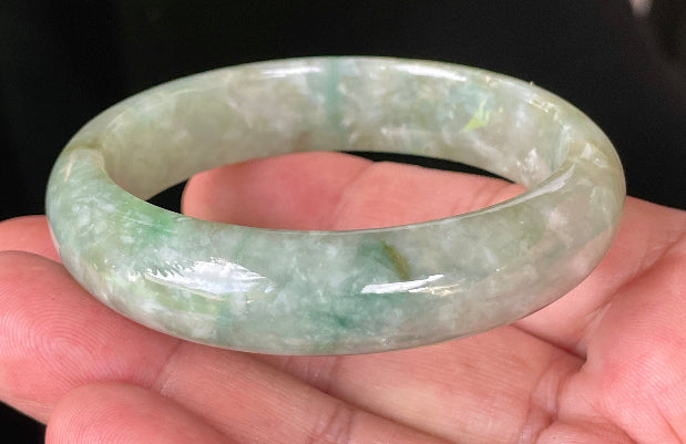 Flat inner and round outer edges (Peace profile) of 55.4mm icy apple and imperial green Burmese jade bangle JB230