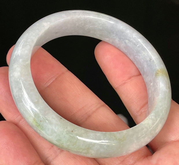 Flat inner and round outer edges of 58.3mm icy lavender, white, and green Burmese jade bangle JB054