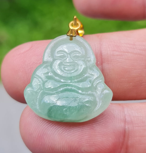Fine texture of the authentic Myanmar jade pendant JHB001 showcasing a carved Laughing Buddha Feng Shui design for joy